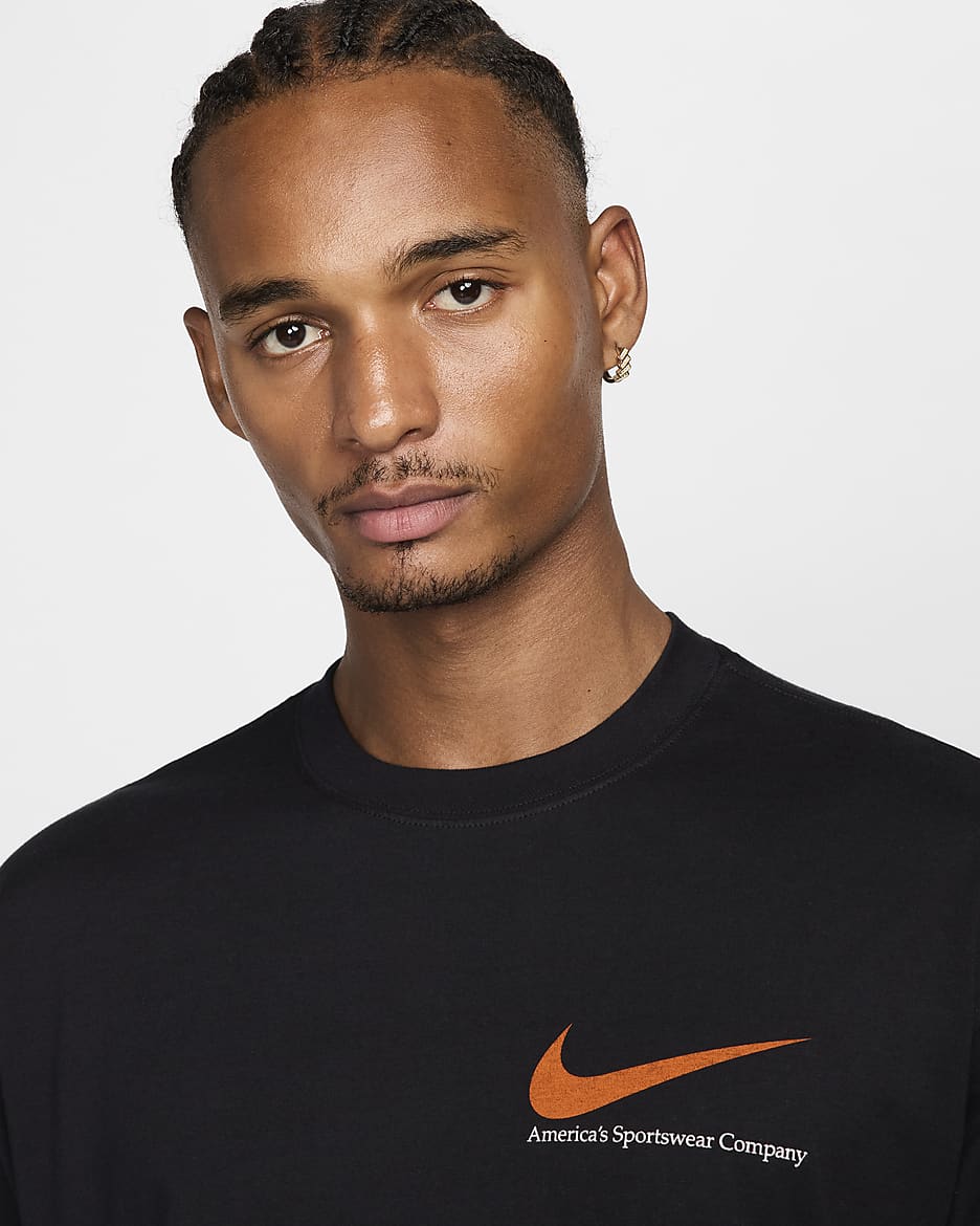 Nike Sportswear Men's Max90 T-Shirt - Black/Safety Orange