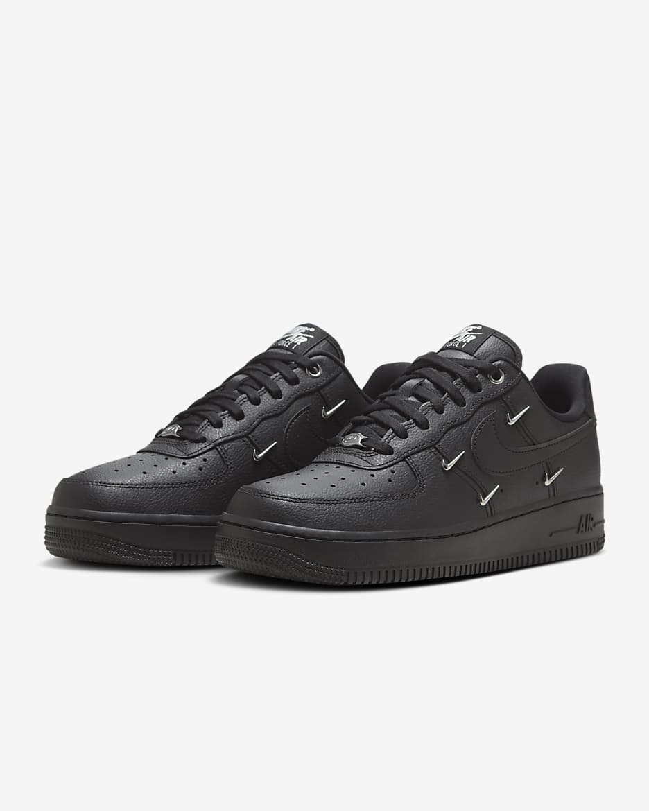 Chaussure Nike Air Force 1 '07 LX pour femme - Noir/Noir/Metallic Silver/Noir