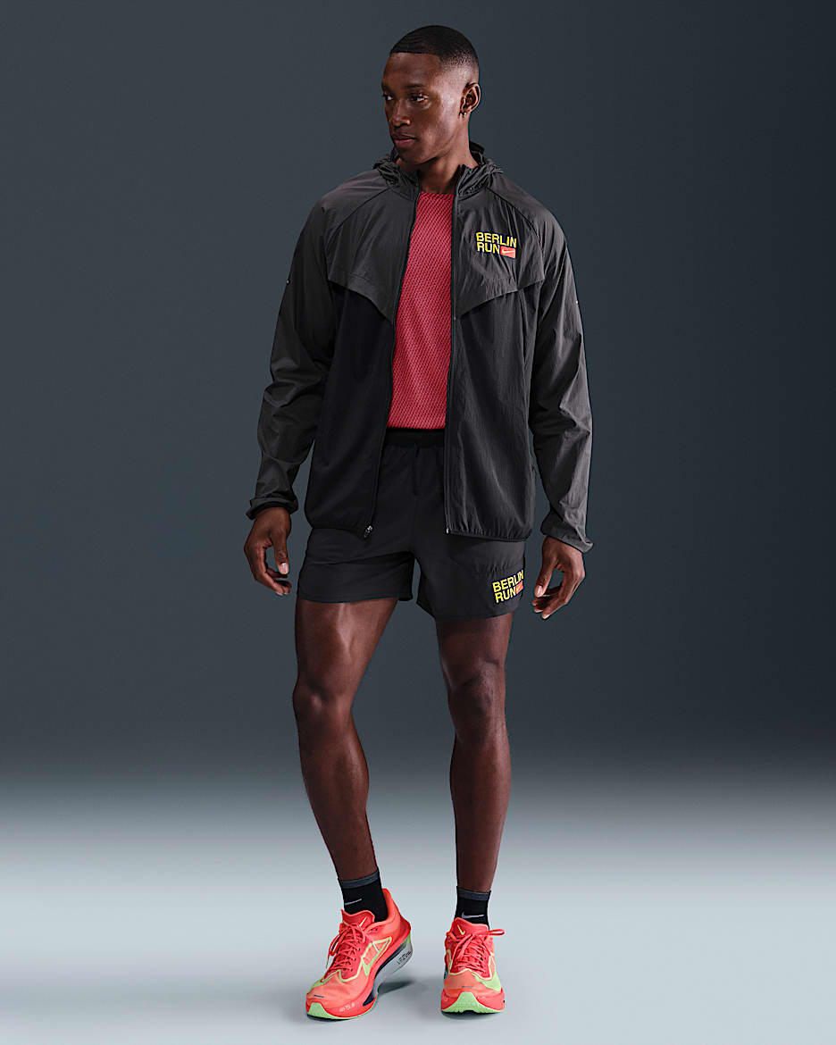 Nike Stride Men's Dri-FIT 13cm (approx.) Brief-Lined Running Shorts - Black