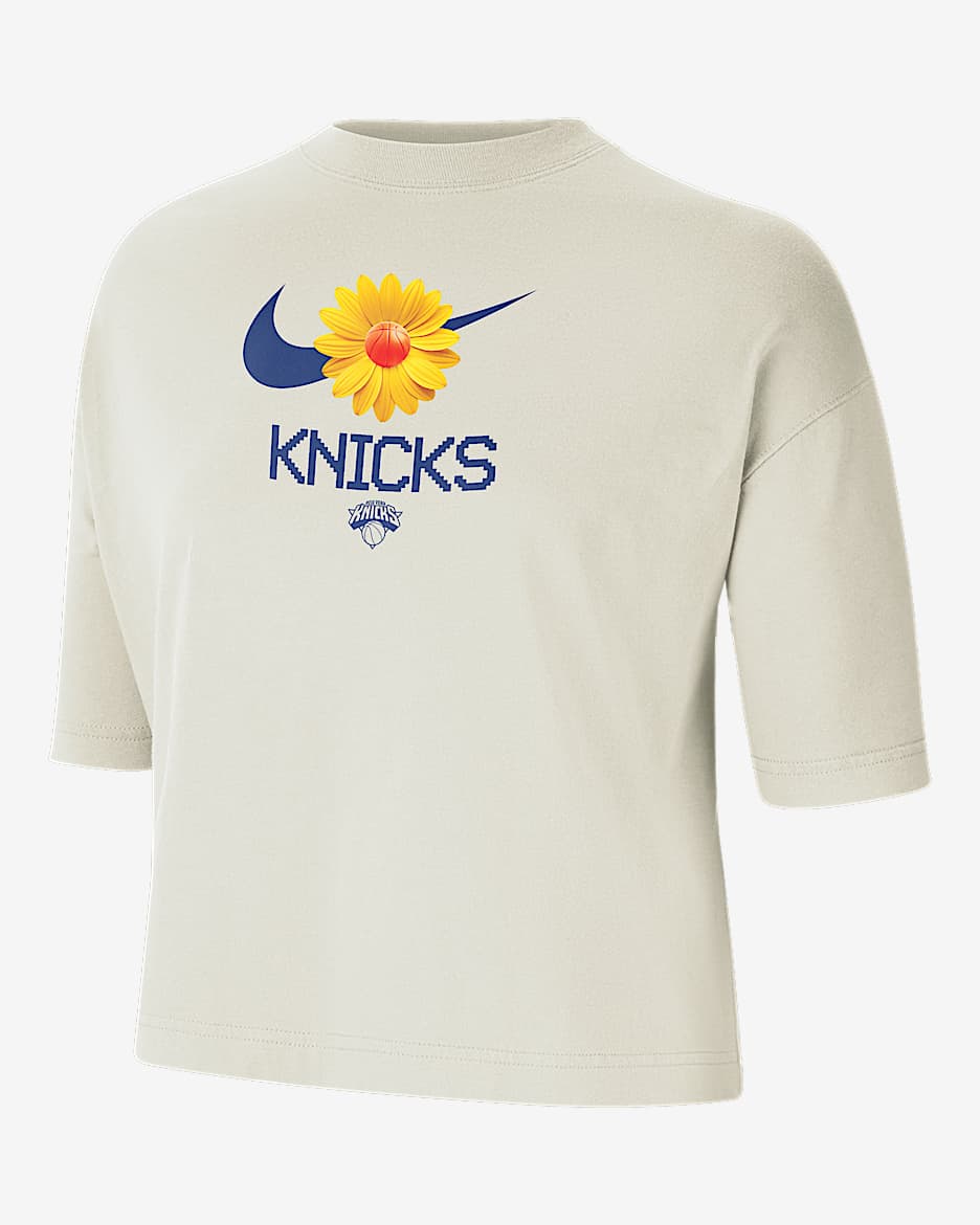 New York Knicks Courtside Women's Nike NBA Boxy T-Shirt - Pure