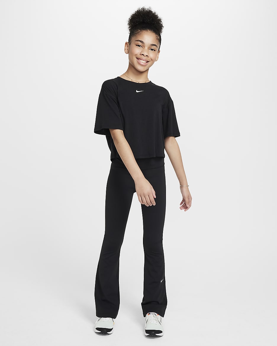 Nike One Relaxed Older Kids' (Girls') Dri-FIT Short-Sleeve Top - Black/White