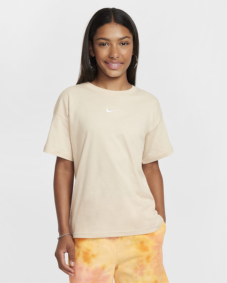 Nike Sportswear Essential póló nagyobb gyerekeknek (lányoknak) - Sanddrift