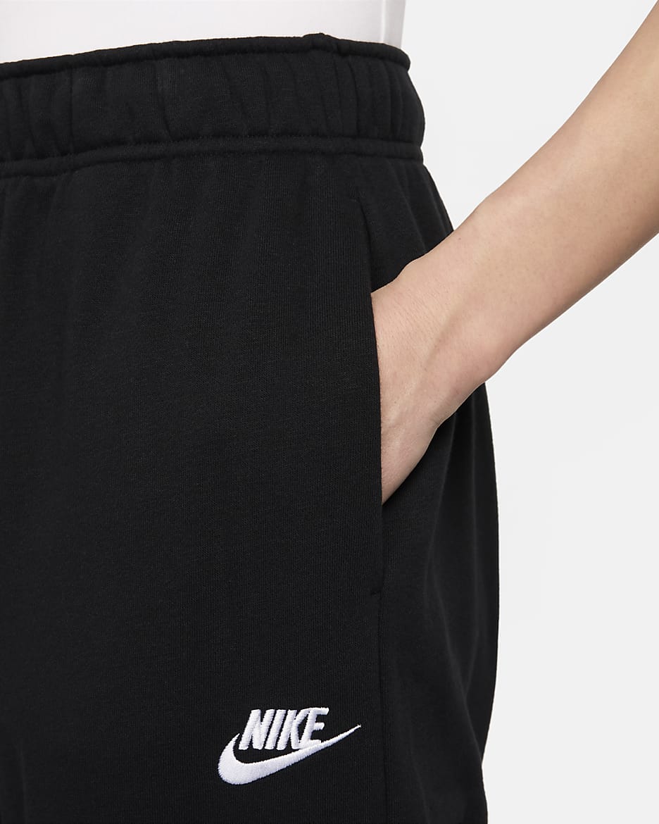 Nike Sportswear Club Fleece Women's Mid-Rise Oversized Cargo Tracksuit Bottoms - Black/White