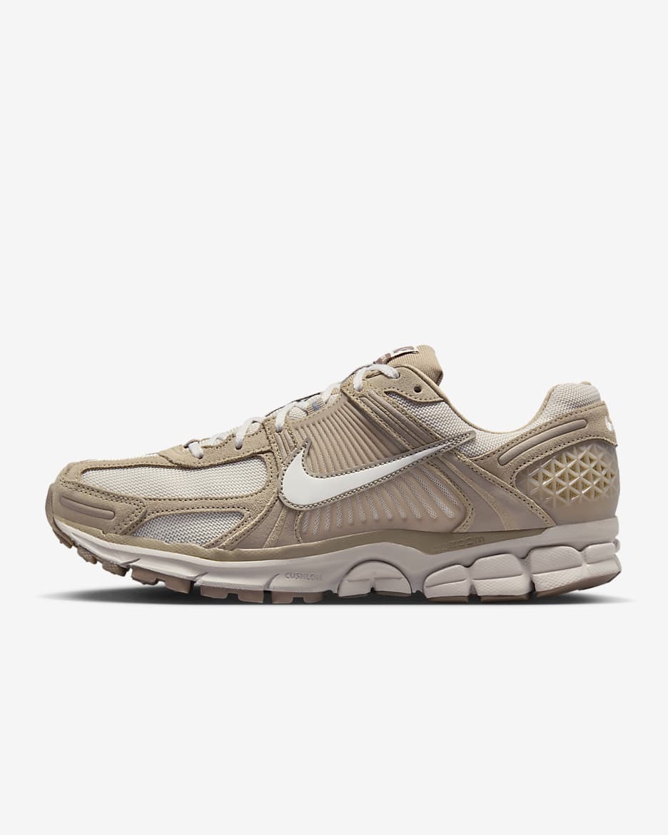 Scarpa Nike Zoom Vomero 5 – Uomo - Khaki/Light Orewood Brown/Sesame/Phantom