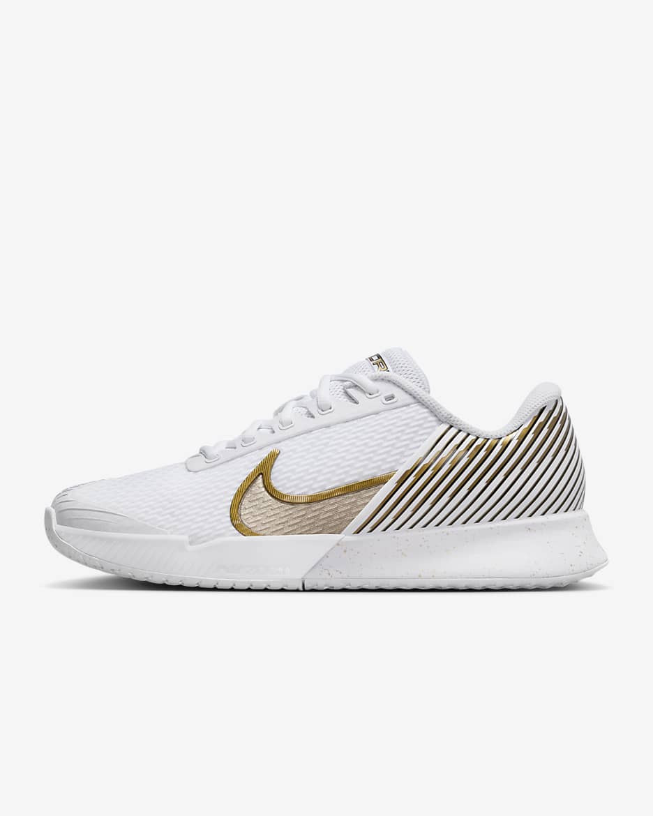 Chaussure de tennis pour surface dure NikeCourt Vapor Pro 2 pour femme - Blanc/Grand Purple/Metallic Gold Grain