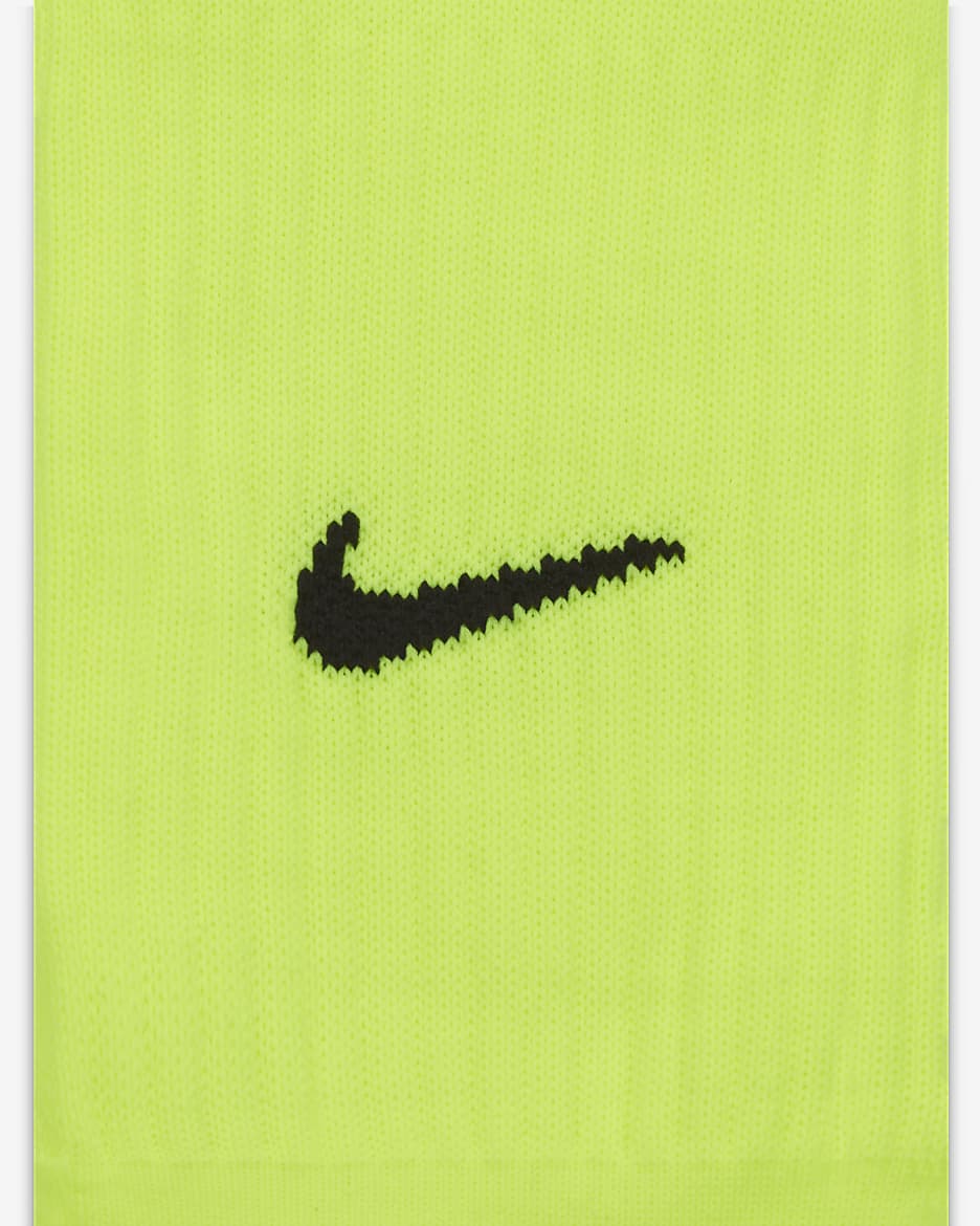 Nike Classic 2 Cushioned Over-the-Calf Socks - Volt/Black