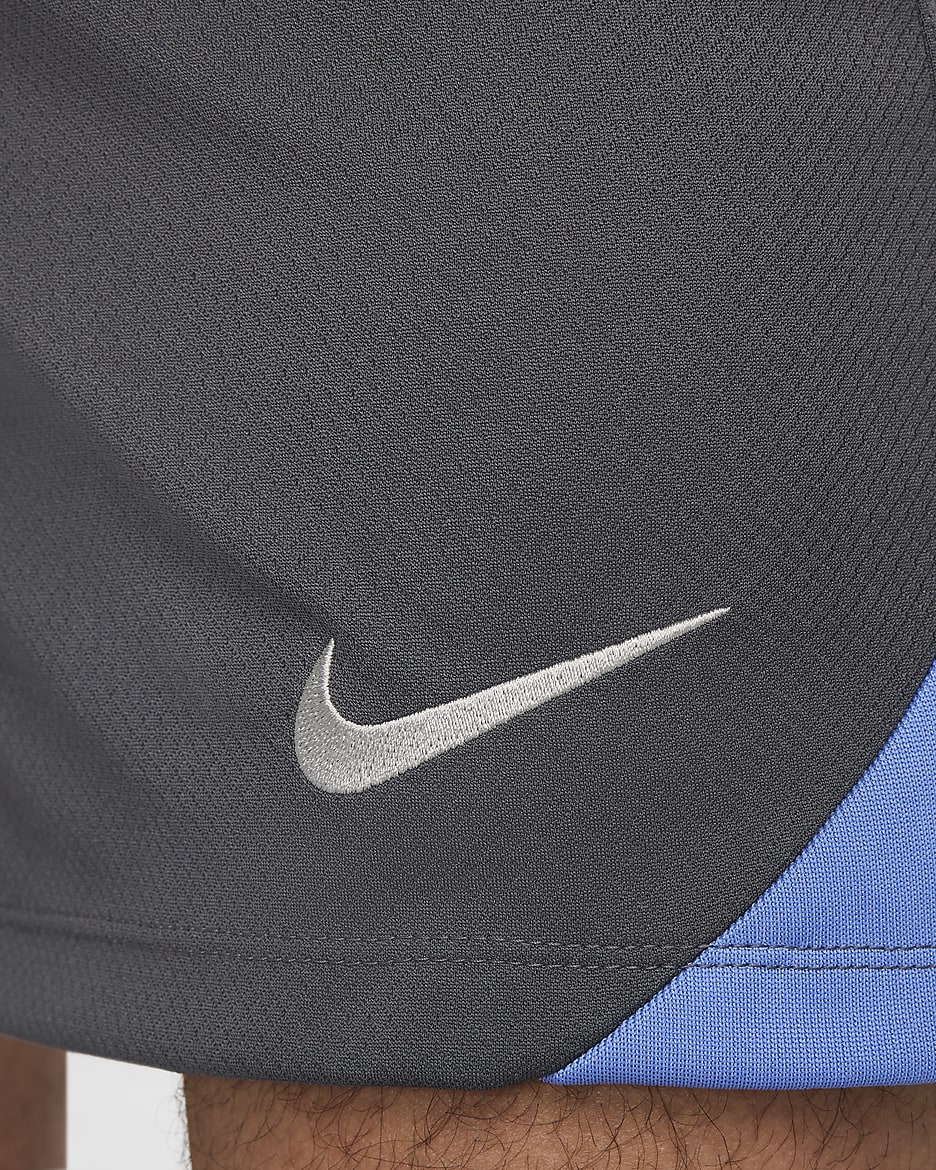 Męskie spodenki piłkarskie z dzianiny Nike Dri-FIT Tottenham Hotspur Strike - Dark Grey/Polar/Grey Fog