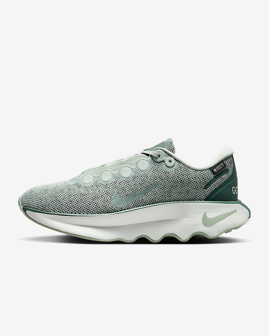 Chaussure de marche imperméable Nike Motiva GORE-TEX pour femme - Light Silver/Jade Horizon/Vintage Green/Light Silver