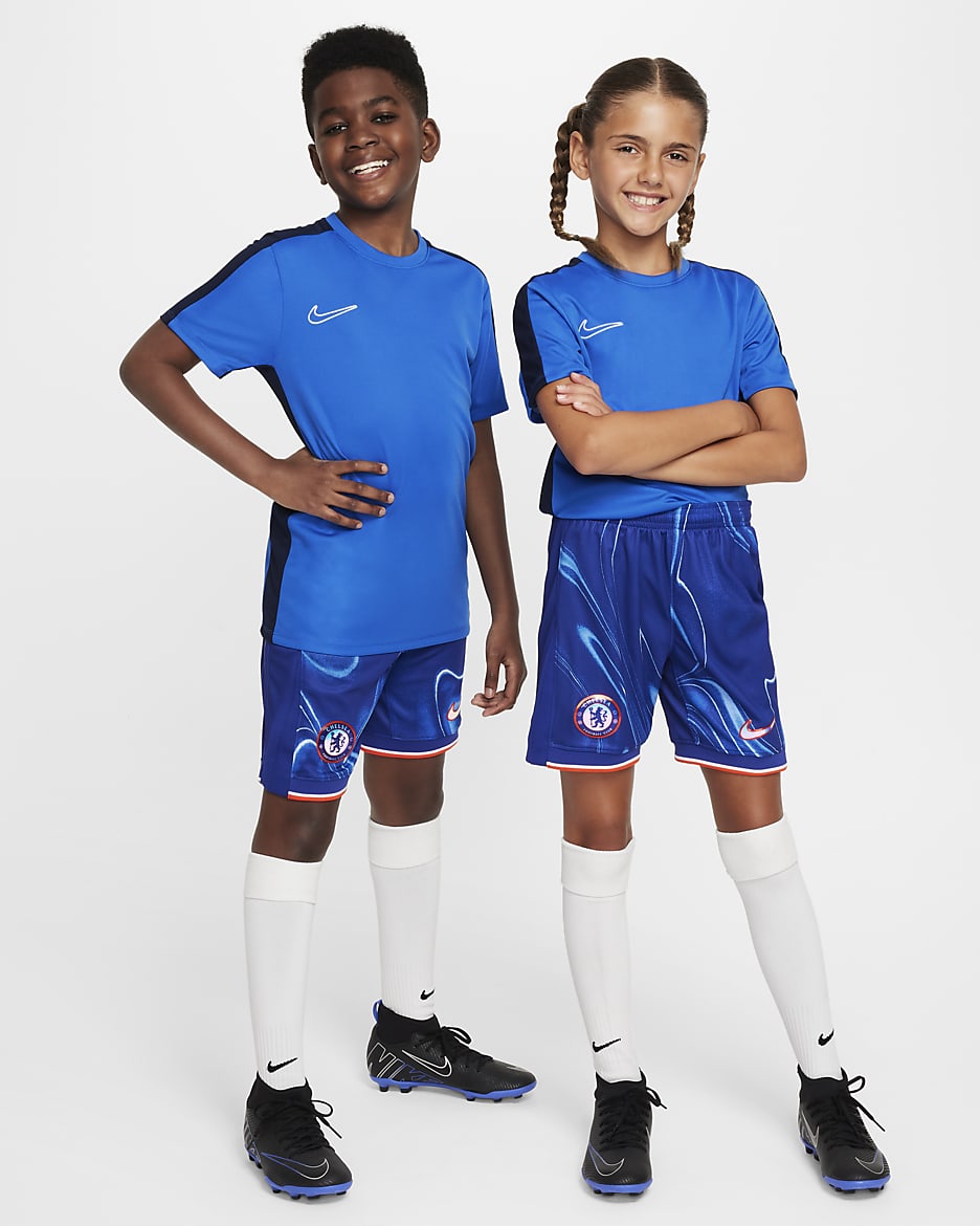 Short de foot replica Nike Dri-FIT Chelsea FC 2024/25 Stadium Domicile pour ado - Rush Blue/Team Orange/Blanc