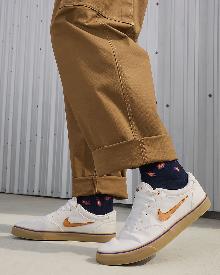 Nike SB Chron 2 Canvas Skate Shoe - Summit White/Summit White/Gum Light Brown/Monarch