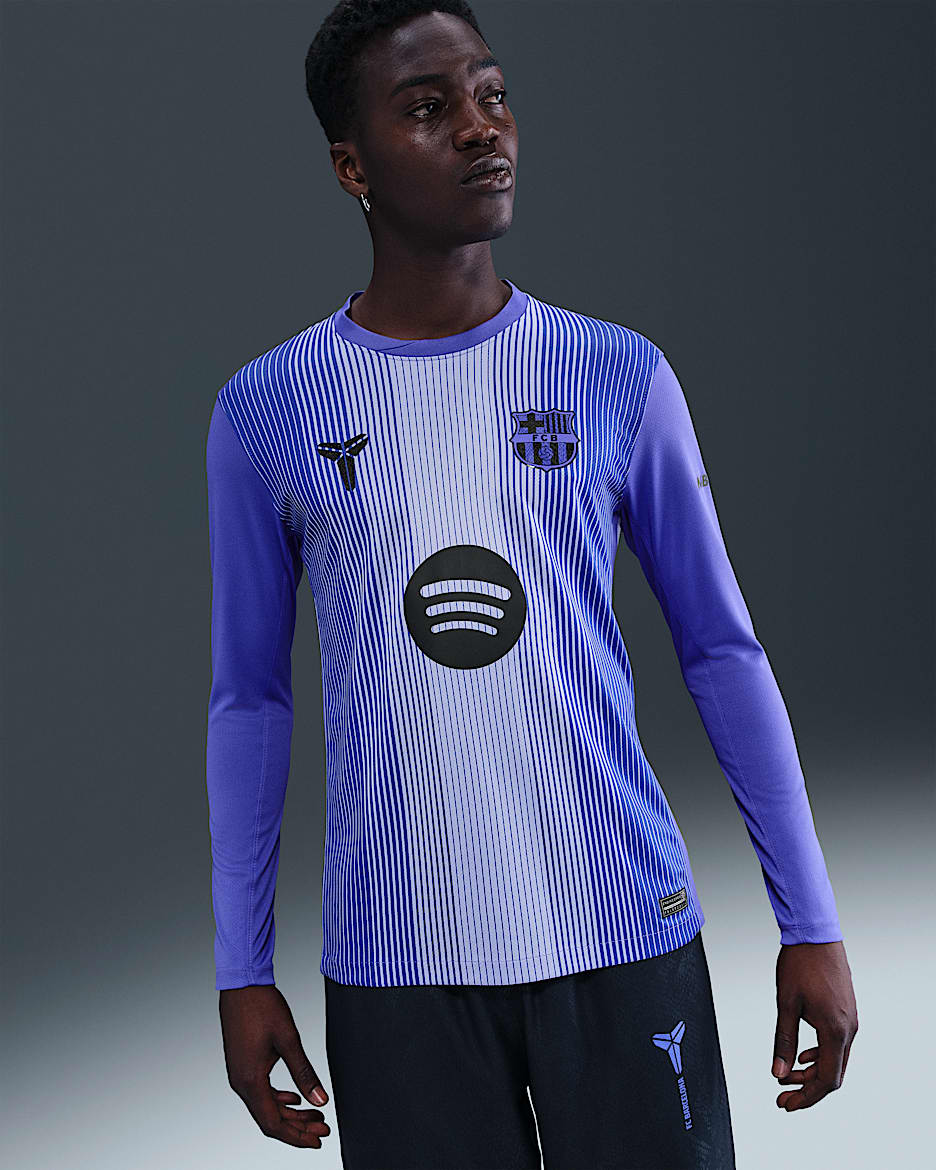 F.C. Barcelona 2025/26 Stadium Goalkeeper Away Men's Kobe Dri-FIT Football Replica Shirt - Persian Violet/Light Thistle/Light Thistle/Black