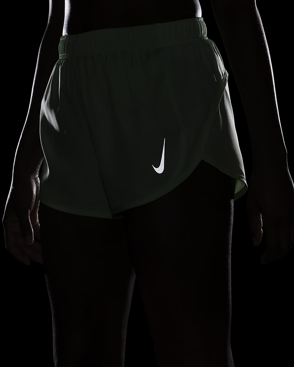 Nike Fast Tempo Dri-FIT hardloopshorts voor dames - Vapor Green