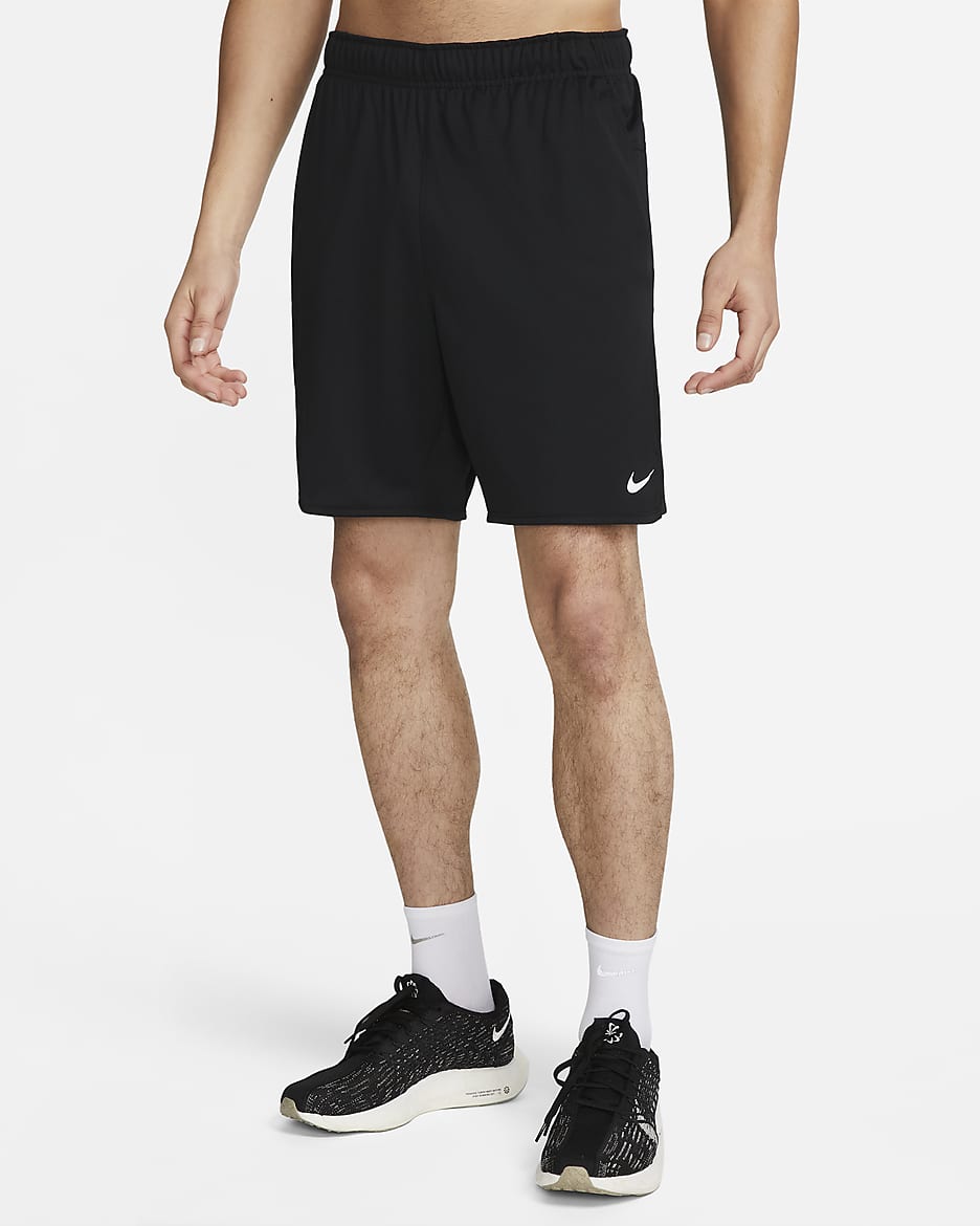 Shorts versátiles sin forro Dri-FIT de 18 cm para hombre Nike Totality - Negro/Negro/Gris hierro/Blanco