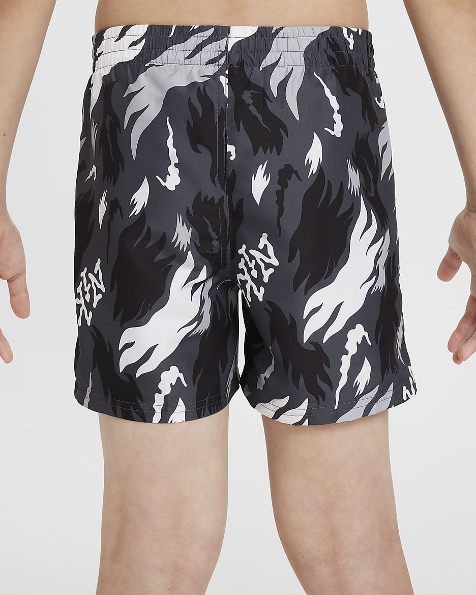 Nike Swim-volleyshorts (10 cm) til større børn (drenge) - Iron Grey/sort/Light Smoke Grey/hvid