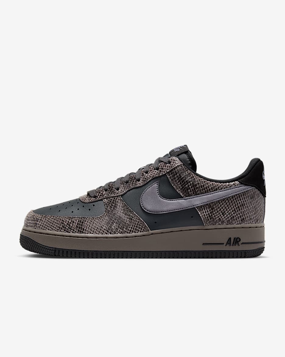 Baskets Nike Air Force 1 '07 LV8 WW - Taille 7 - Blanc - Cuir - Neuf Avec Boîte