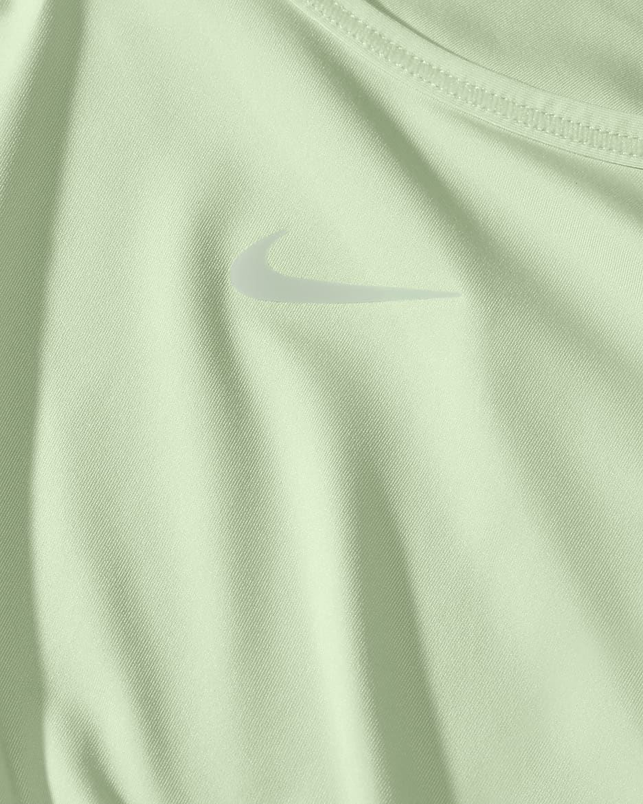 Nike One Classic Women's Dri-FIT Short-Sleeve Cropped Twist Top - Vapour Green/Black