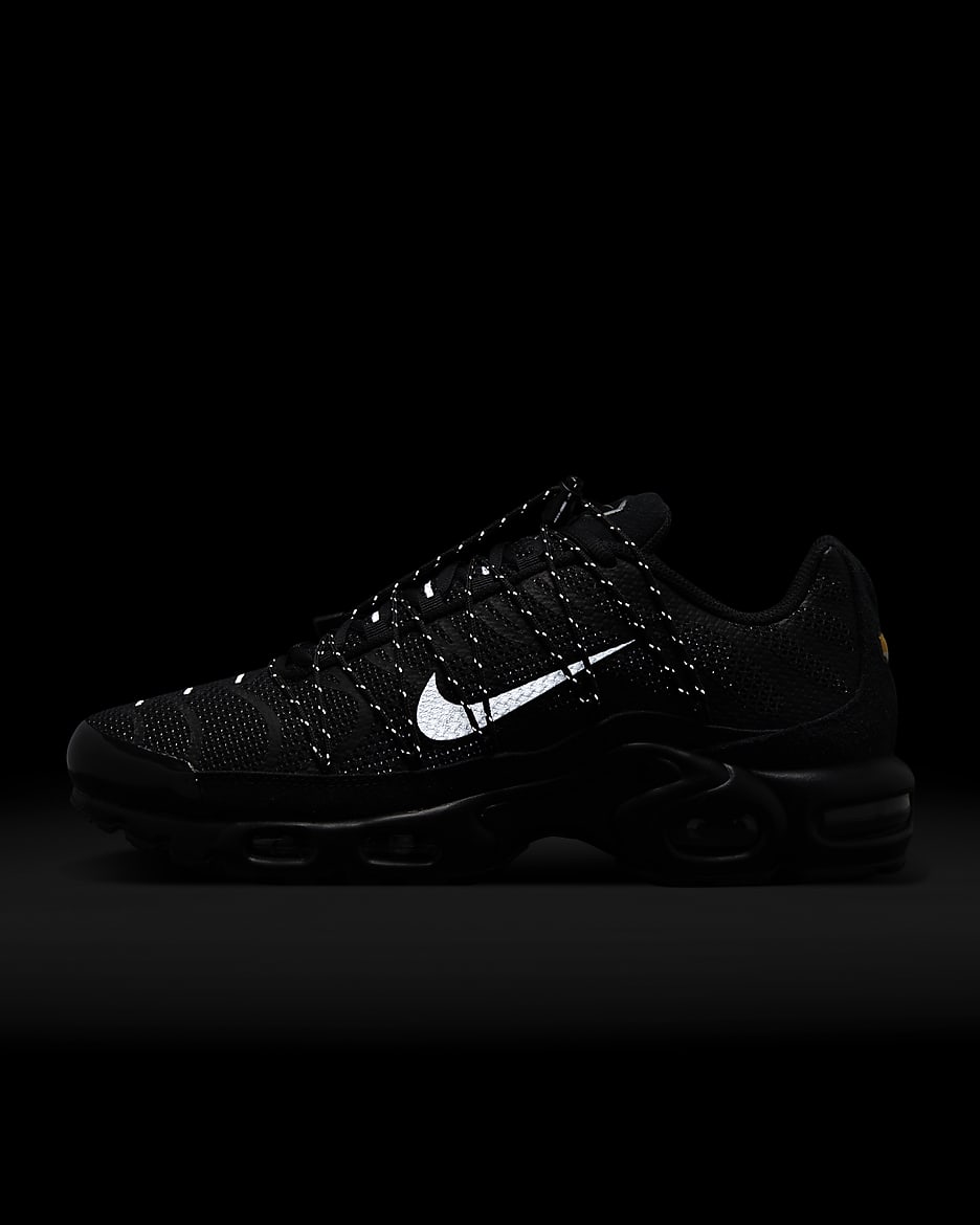 Nike Air Max Plus Utility Men's Shoes - Black/White/Metallic Silver