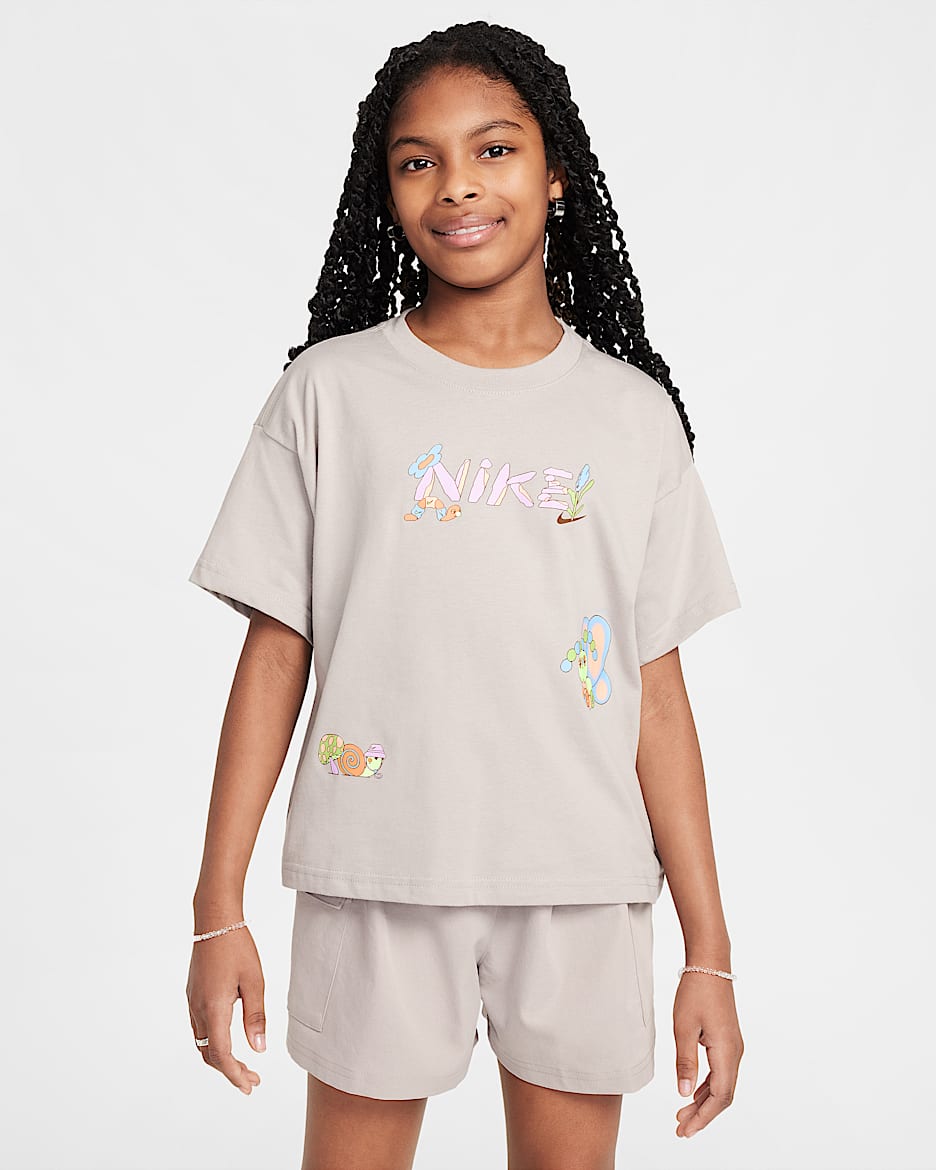 Playera para niña talla grande Nike Sportswear - Gris universitario