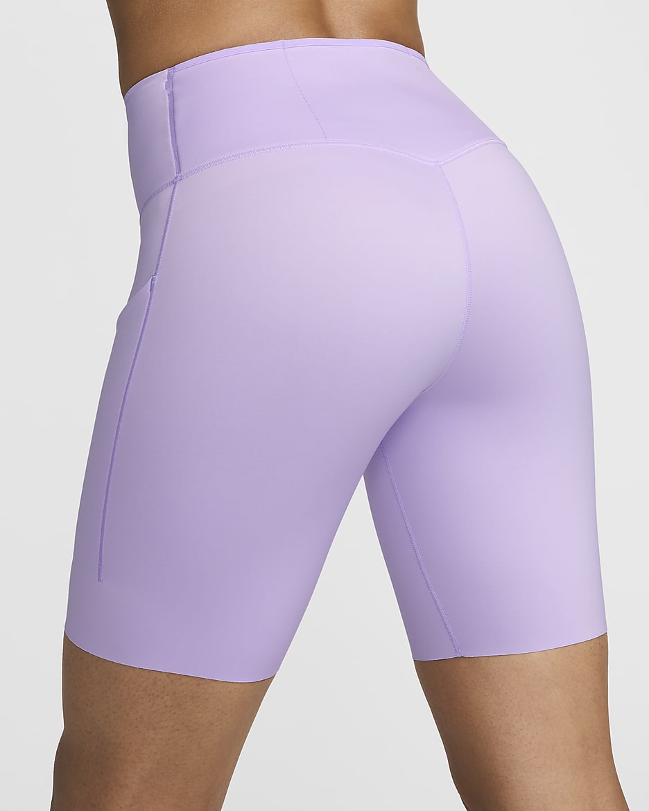 Nike Go Bikershorts met halfhoge taille, zakken en complete ondersteuning voor dames (20 cm) - Lilac Bloom/Zwart