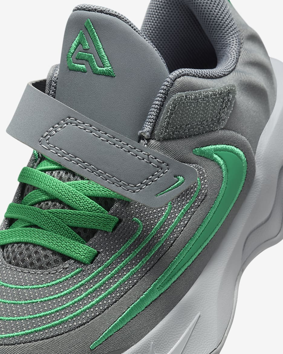 Giannis Immortality 4 Little Kids' Shoes - Smoke Grey/Wolf Grey/Dark Smoke Grey/Stadium Green