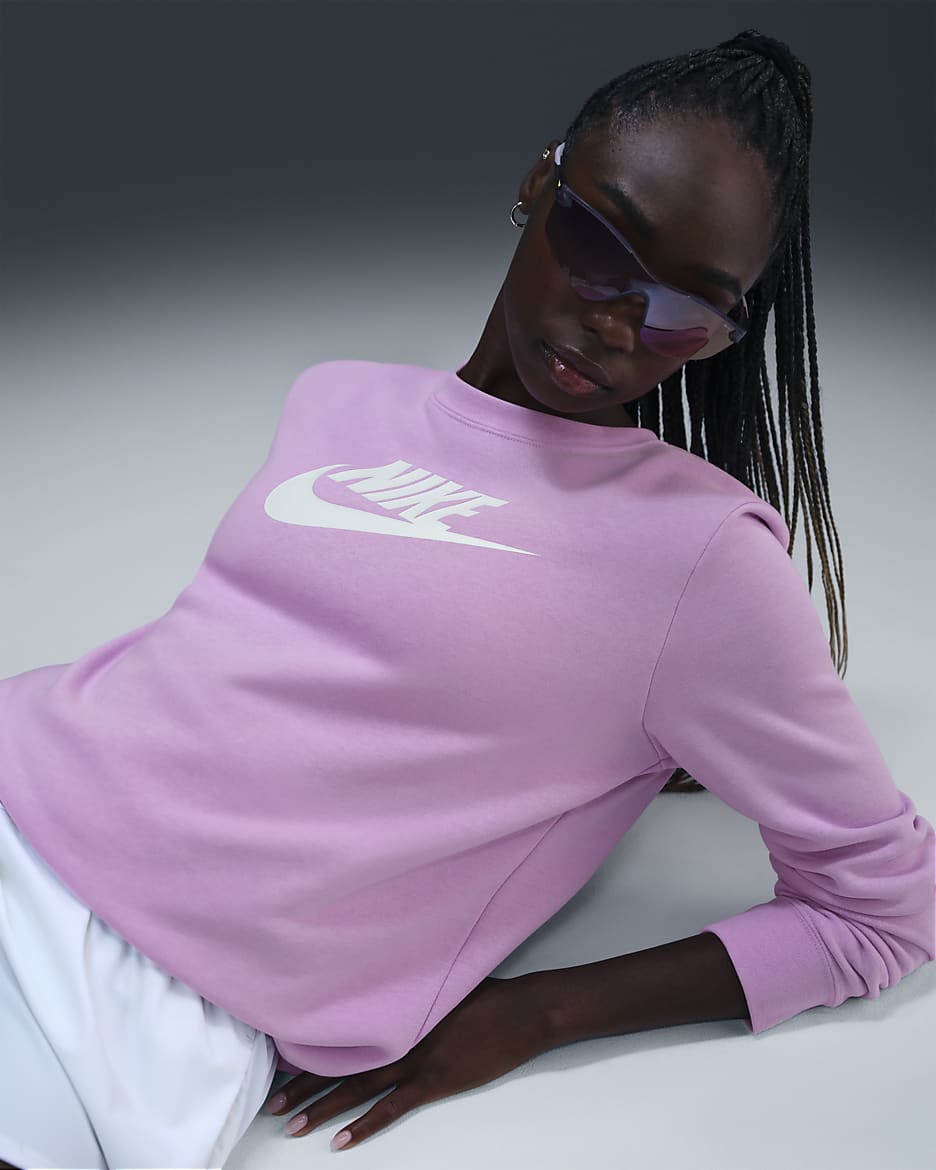 Nike Sportswear Club Fleece Women's Logo Crew-Neck Sweatshirt - Beyond Pink/White