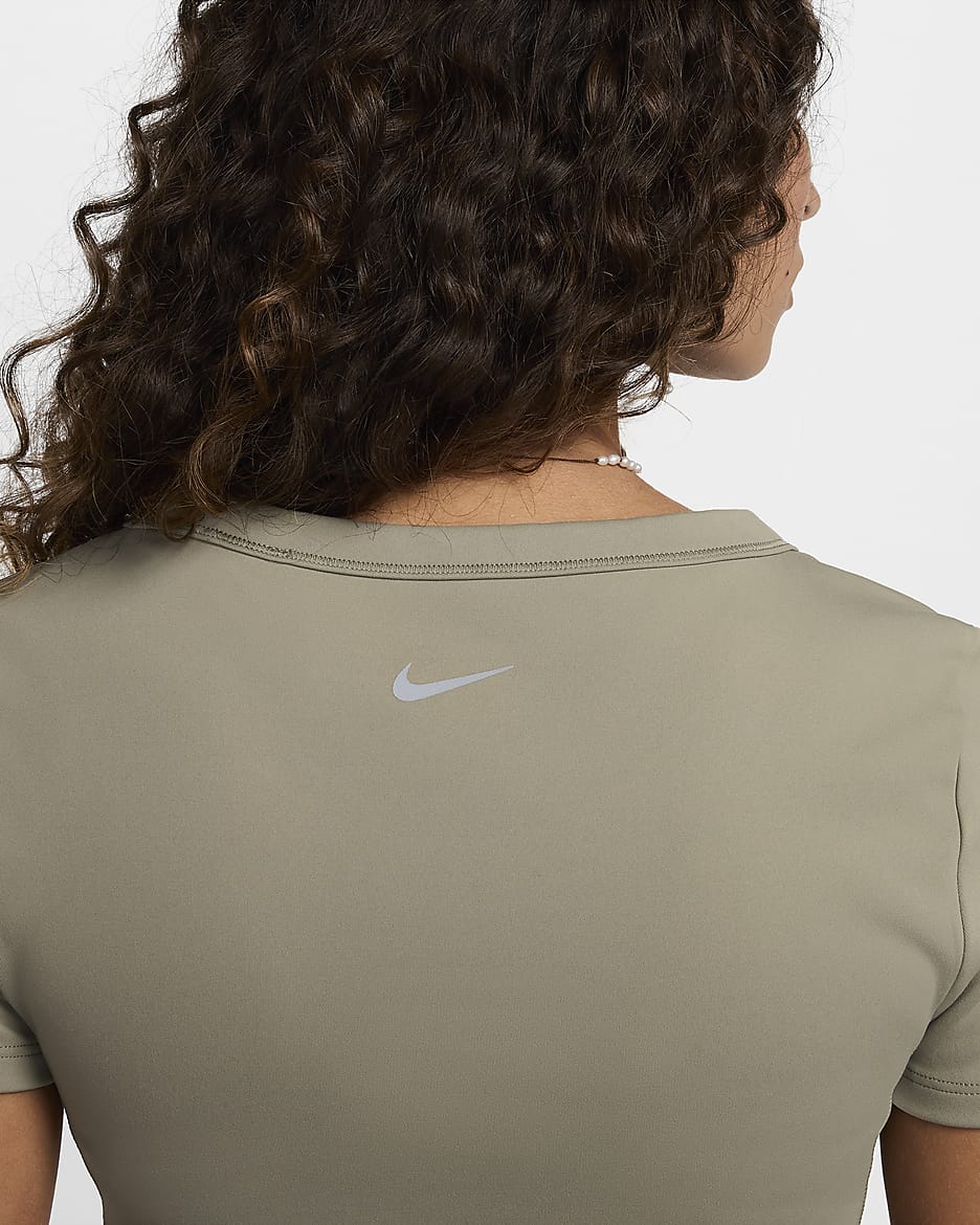 Nike One Fitted Camiseta corta de manga corta Dri-FIT - Mujer - Light Army/Negro