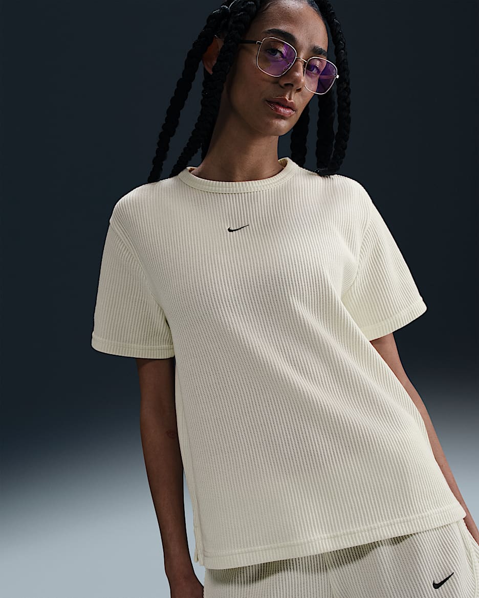 Nike Sportswear Chill Waffle Women's Loose Short-Sleeve Top - Sail/Black