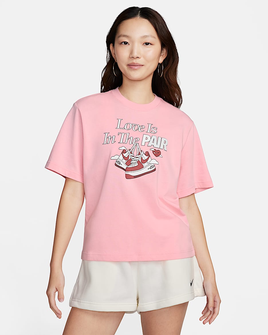 Nike Sportswear Women's Boxy T-Shirt - Medium Soft Pink/White/Adobe
