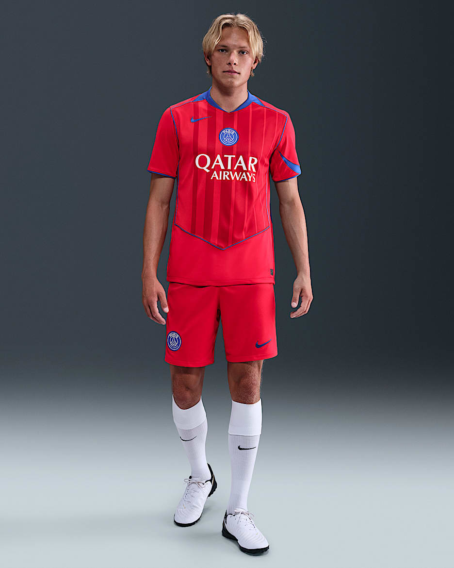 PSG 2025/26 Stadium Third Men's Nike Dri-FIT Total 90 Football Replica Shorts - Global Red/Hyper Royal