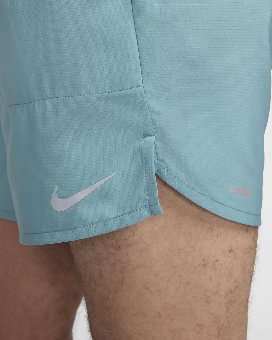 Nike Stride Men's Dri-FIT 18cm (approx.) Brief-Lined Running Shorts - Denim Turquoise/Black