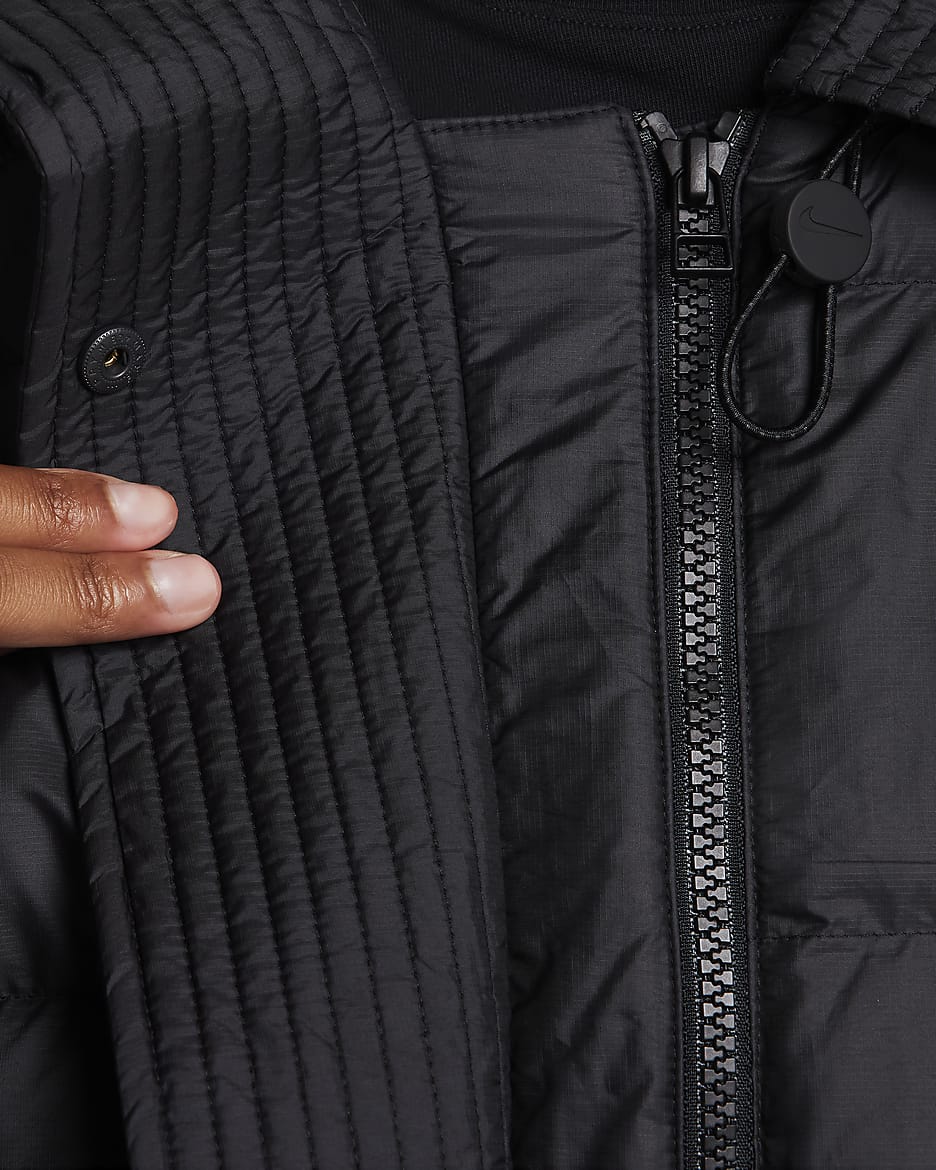 Nike Sportswear Swoosh Puffer PrimaLoft® Jaqueta amb caputxa oversized Therma-FIT - Dona - Negre/Blanc