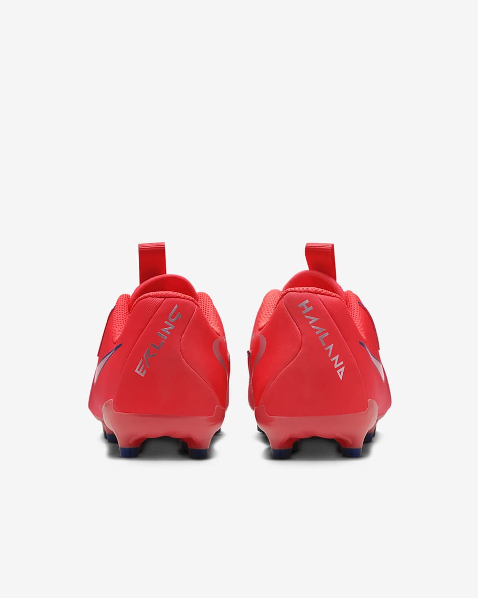 Chaussure de foot basse à crampons MG Nike Jr. Phantom GX 2 Academy « Erling Haaland Force9 » pour enfant/ado - Bright Crimson/Blanc