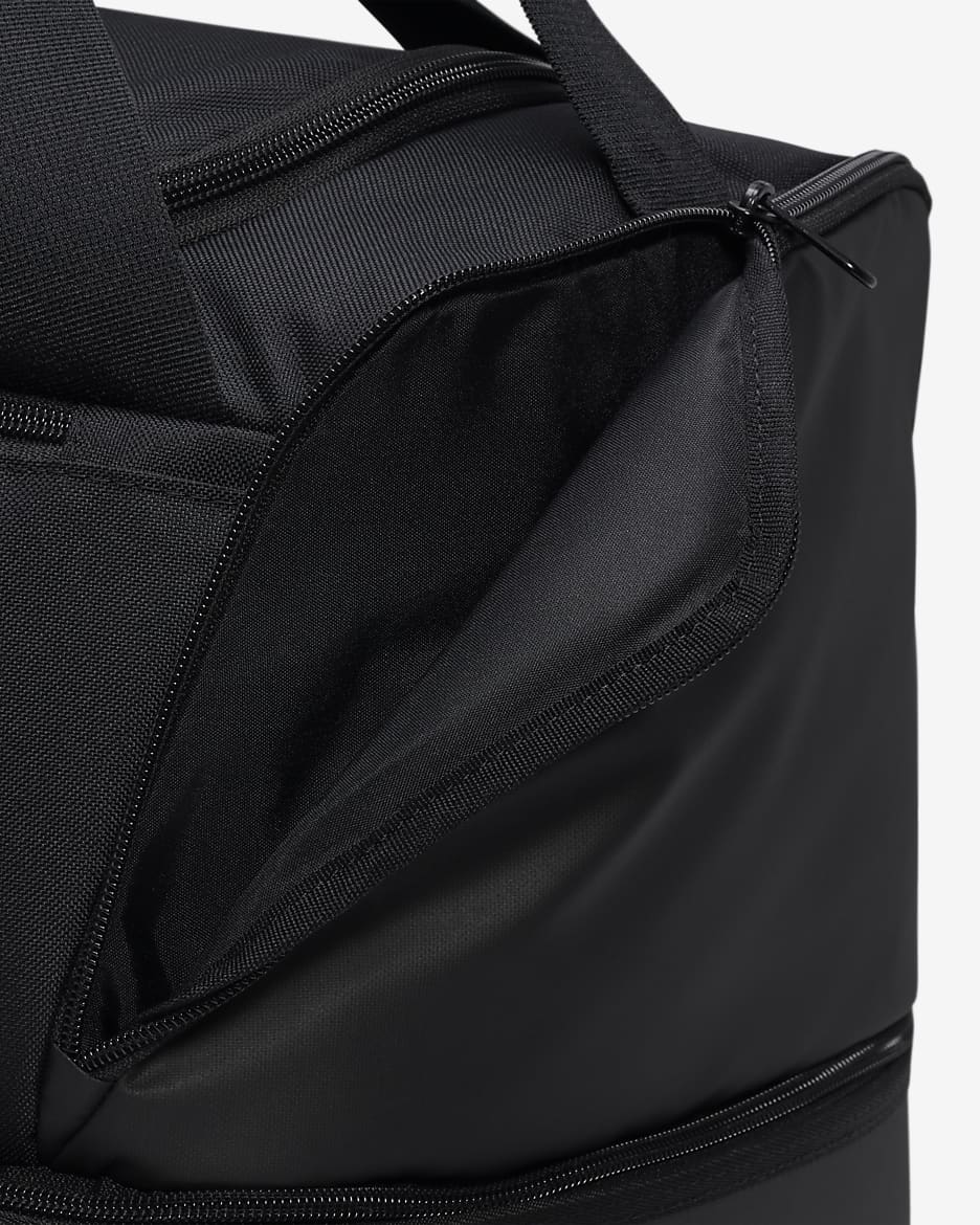 Sac de football rigide Nike Academy Team (taille moyenne, 37 L) - Noir/Noir/Blanc