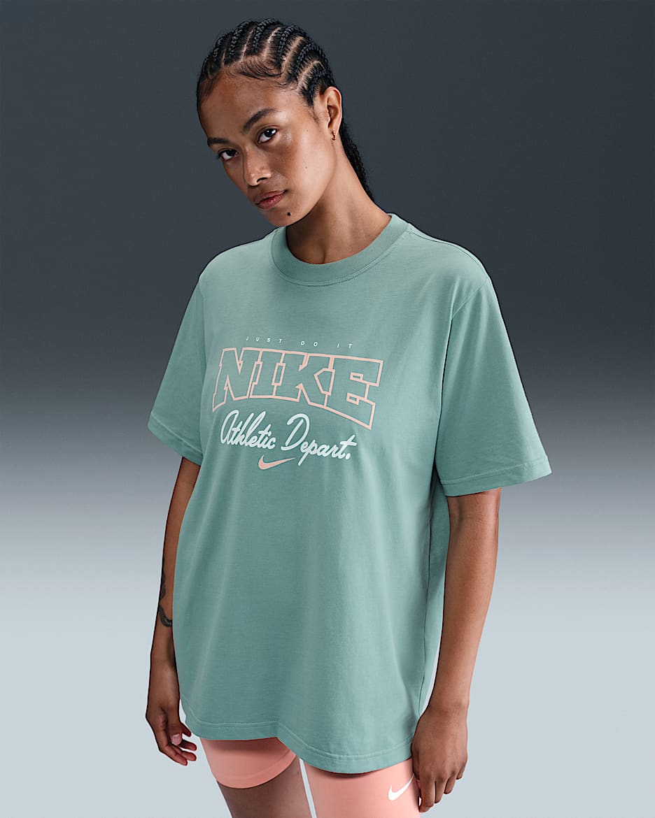 Nike Sportswear Women's Loose Short-Sleeve Graphic T-Shirt - Cannon