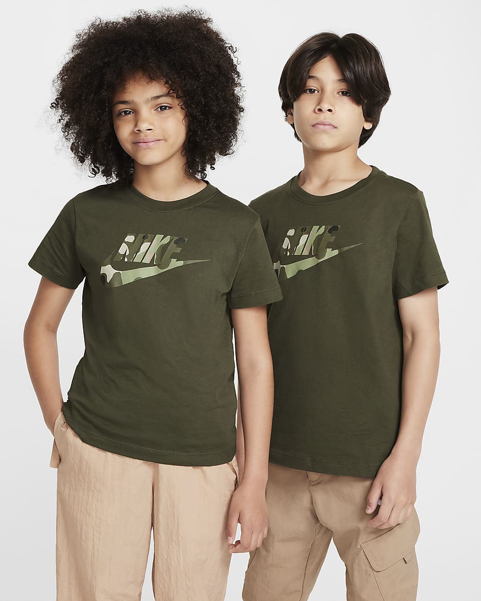 เสื้อยืดเด็กโต Nike Sportswear - Cargo Khaki