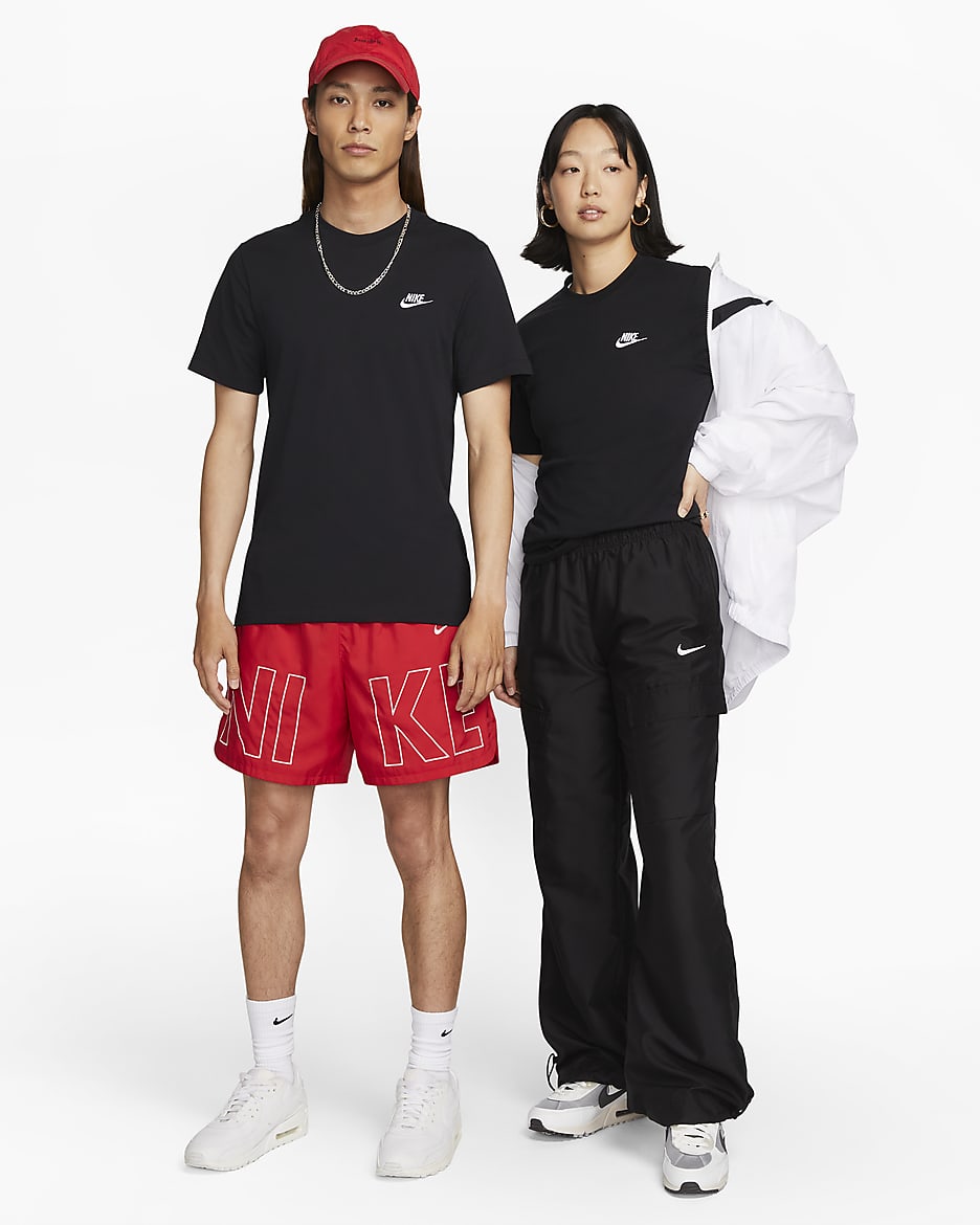 Nike Sportswear Club T-skjorte til herre - Svart/Hvit