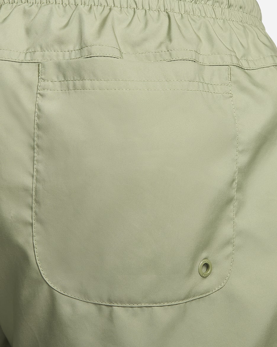 Shorts in tessuto Nike Sportswear - Uomo - Oil Green/Bianco