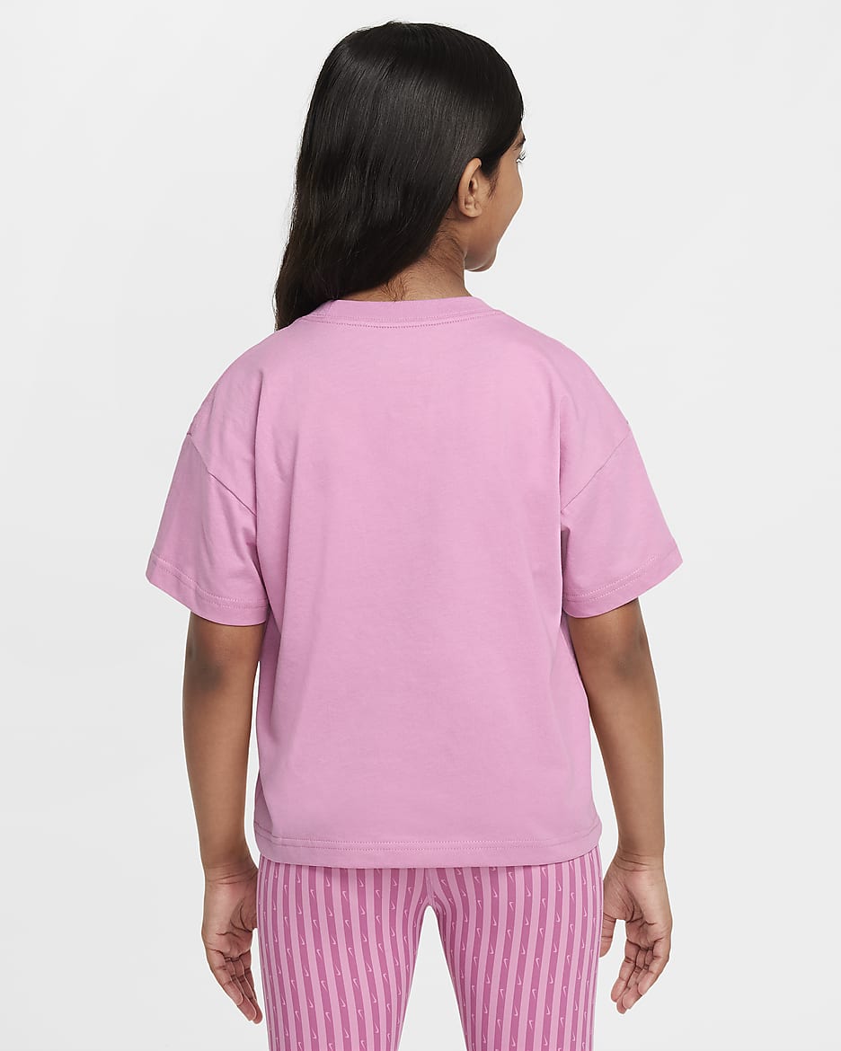 Nike Sportswear Essential Older Kids' (Girls') T-Shirt - Magic Flamingo