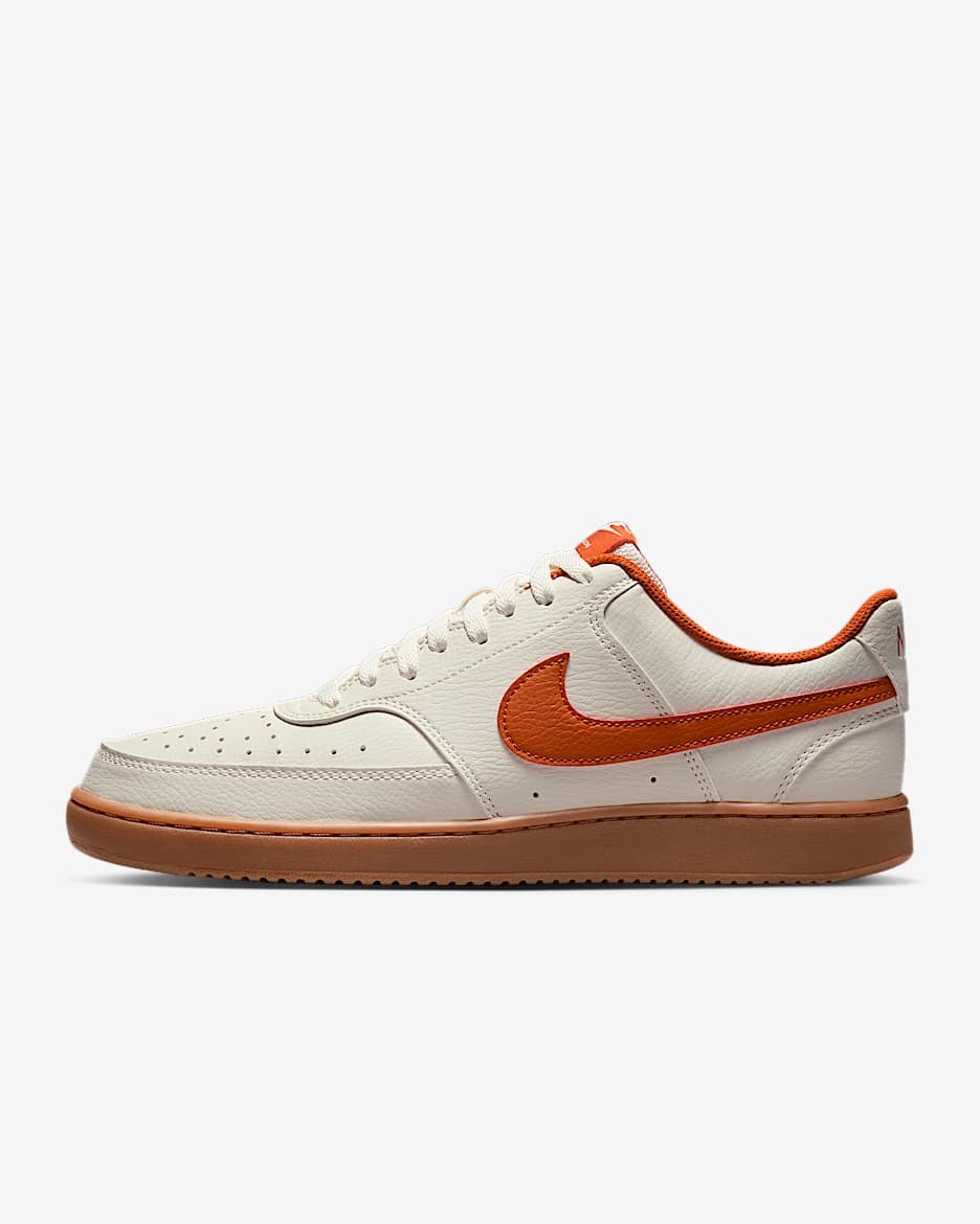 Nike Court Vision Low sko til herre - Sail/Gum Medium Brown/Campfire Orange
