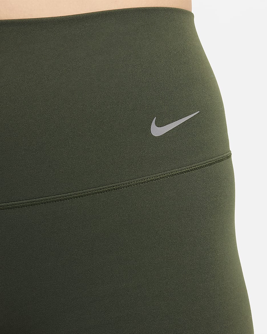 Nike Zenvy Bike-Shorts mit sanftem Halt und hohem Taillenbund für Damen (ca. 12 cm) - Cargo Khaki/Schwarz