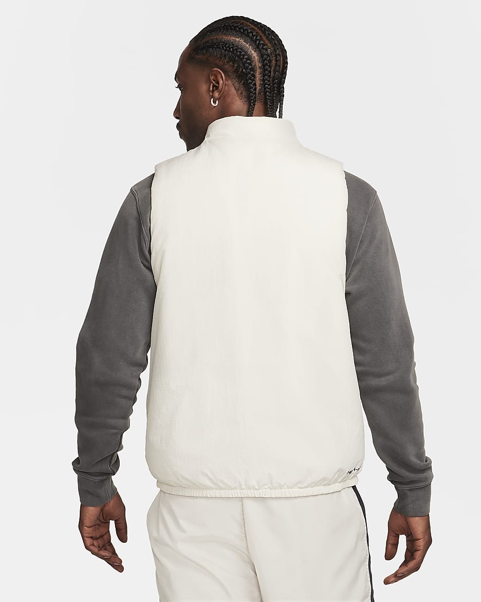 Nike Sportswear klassieke Therma-FIT bodywarmer voor heren - Light Orewood Brown