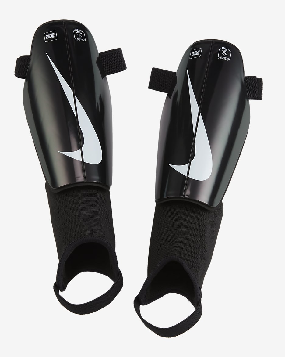 Espinillera de fútbol Nike Charge - Negro/Negro/Blanco
