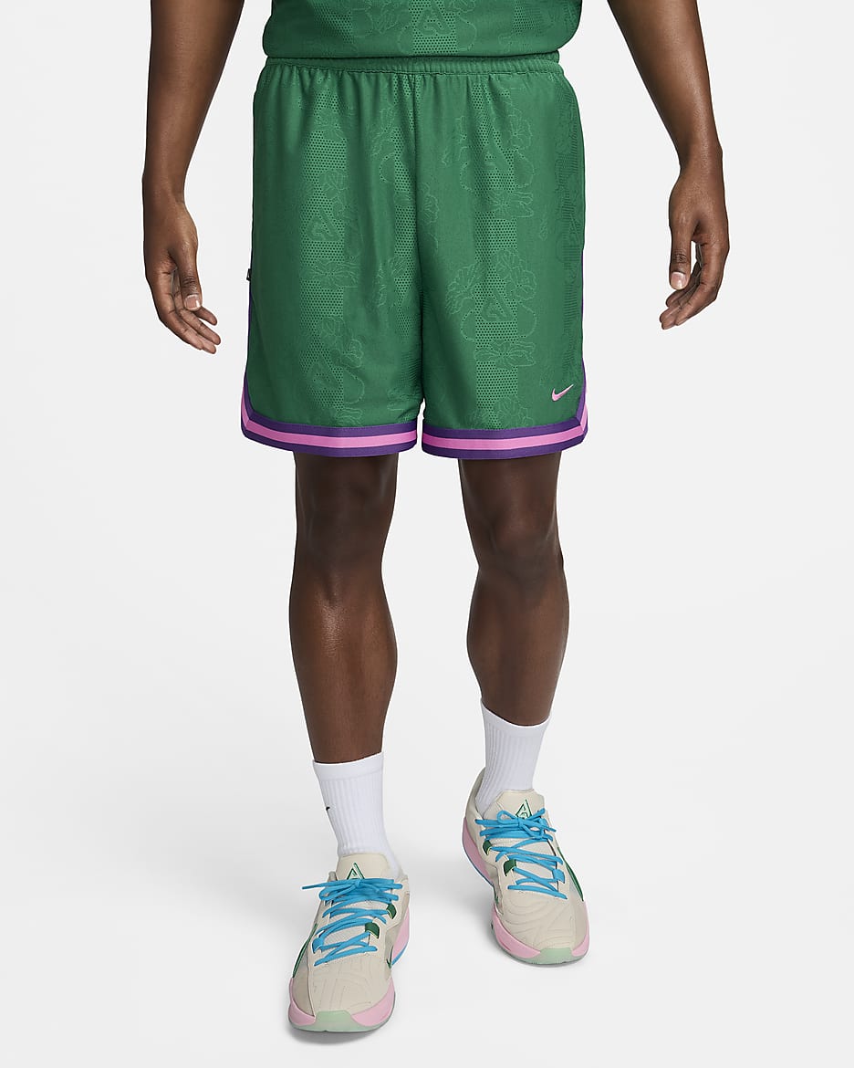 Giannis Pantalón corto de baloncesto de 15 cm Dri-FIT DNA - Hombre - Malachite/Purple Cosmos/Playful Pink