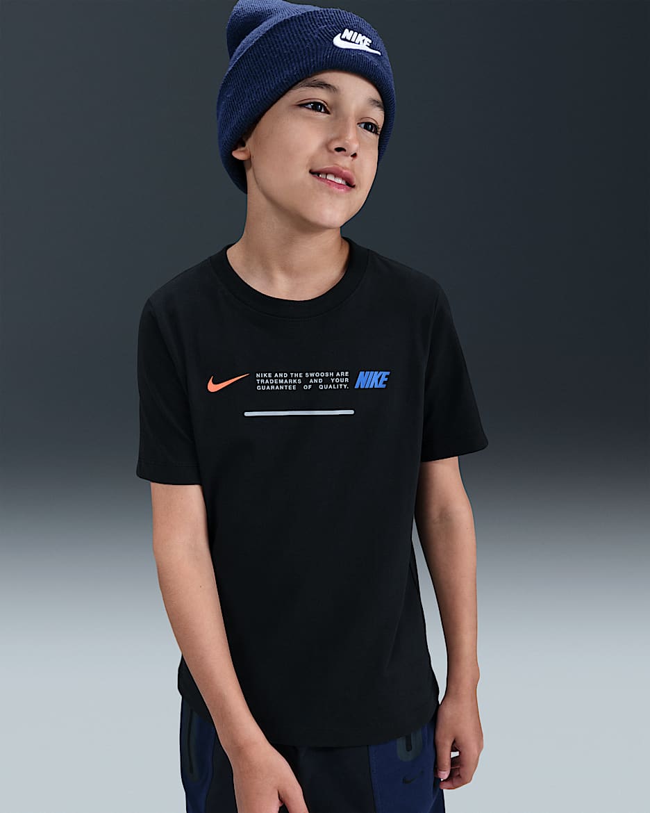 Nike Sportswear Older Kids' T-Shirt - Black