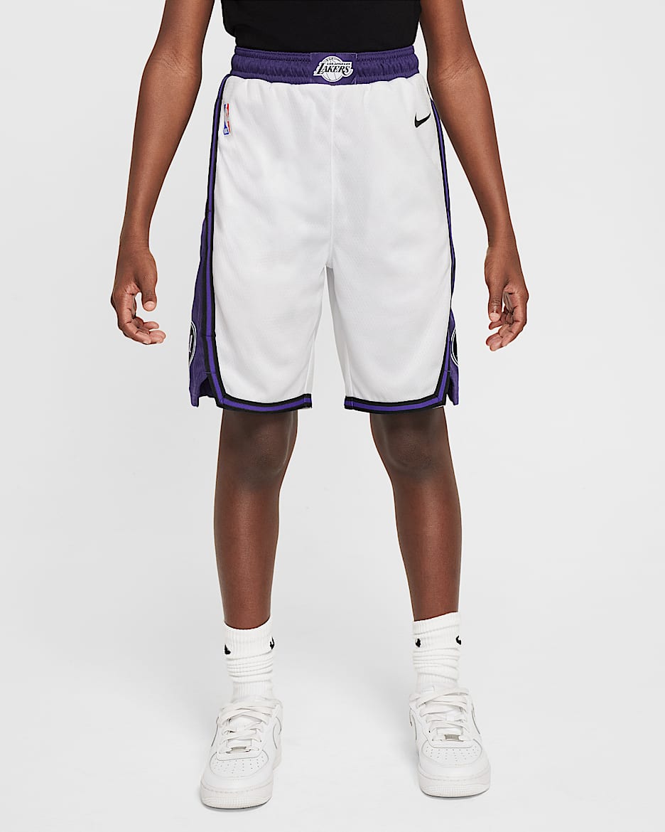 Los Angeles Lakers Nike Dri-FIT NBA Swingman-shortsene til større børn - hvid