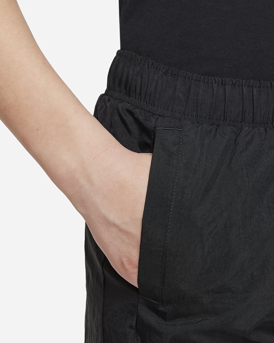 Nike Sportswear Older Kids' (Boys') Woven Shorts - Black/White