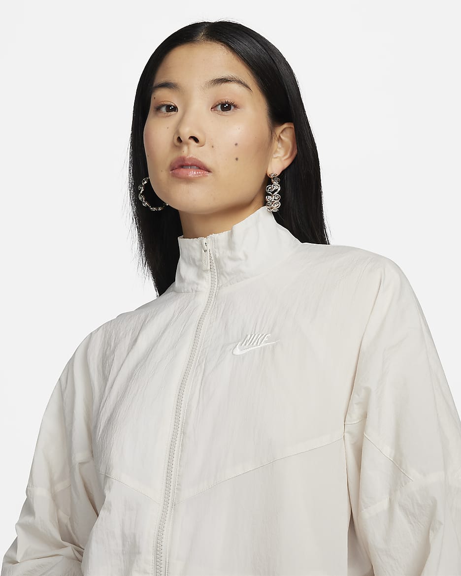 Nike Sportswear Essential Windrunner Women's Woven Jacket - Light Orewood Brown/Light Orewood Brown/Sail