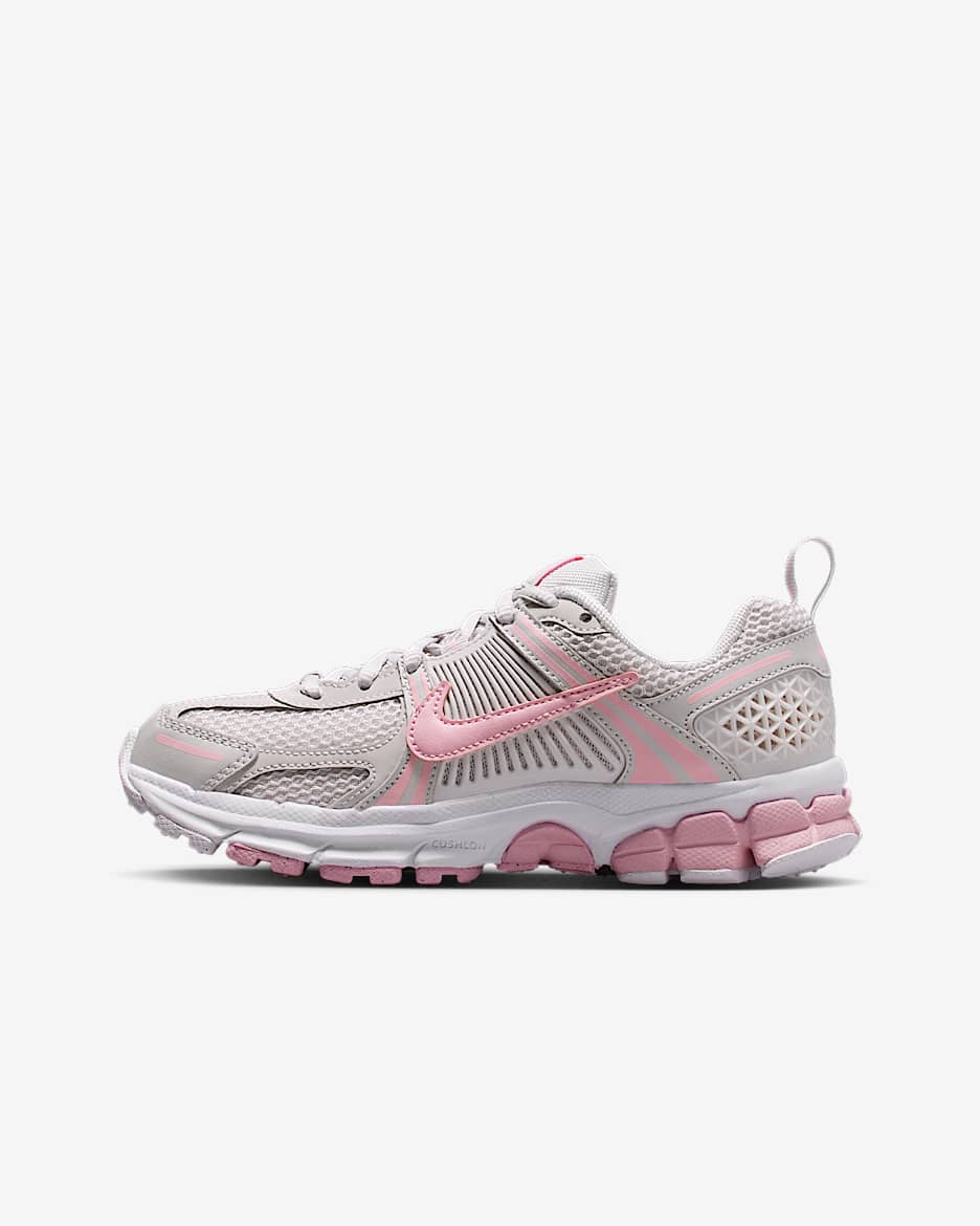 Tenis para niños grandes Nike Vomero 5 - Gris vasto/Blanco/Blanco/Rosa suave medio