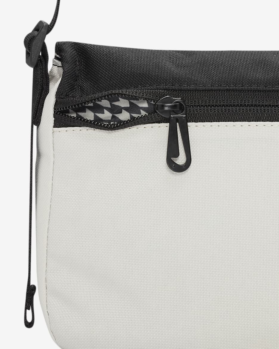 Nike Futura Cross-Body Bag (3L) - Black/Light Orewood Brown/Black