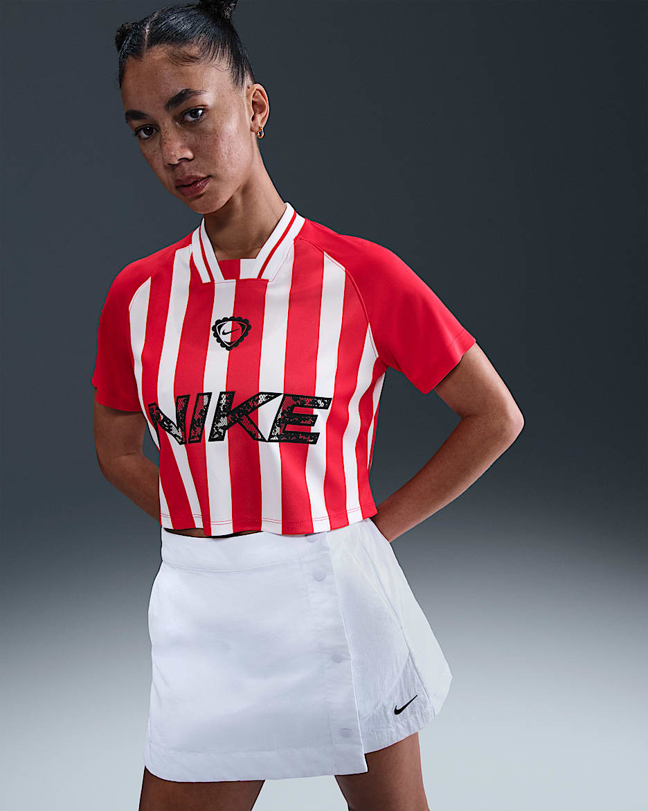 Kortærmet Nike Sportswear-croptop til kvinder - University Red/hvid/hvid/sort